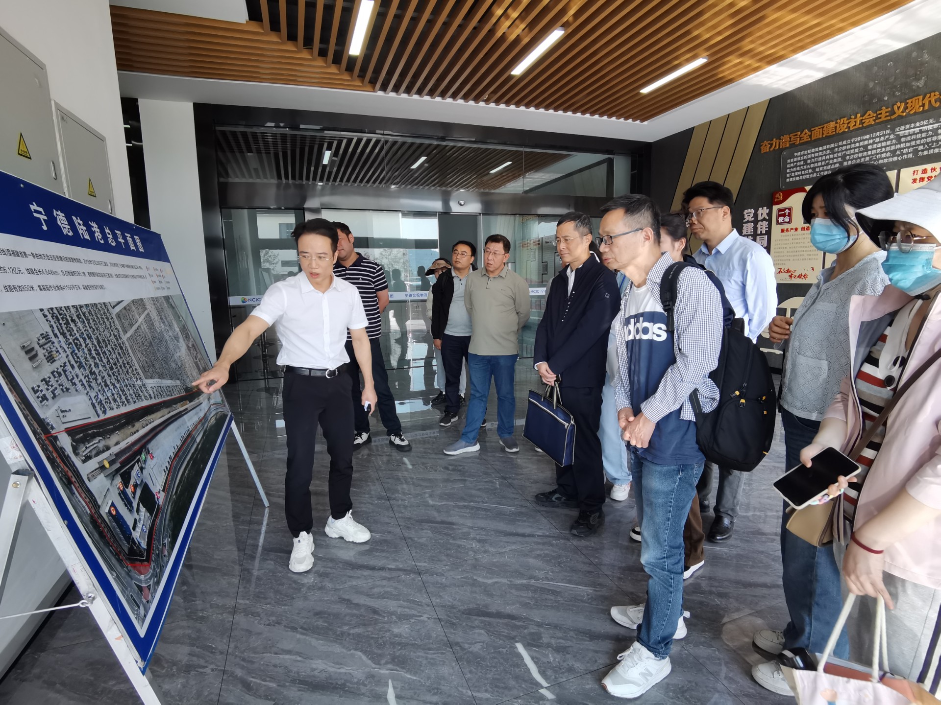 寧德汽車基地項(xiàng)目鐵路專用線擴(kuò)建工程可研報(bào)告評(píng)估會(huì)順利召開，張長(zhǎng)明拍攝1.jpg